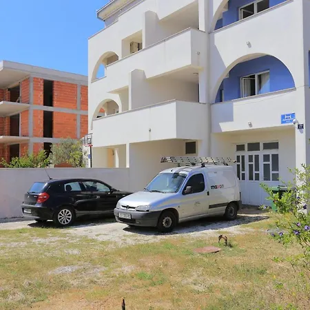 With A Parking Space Businci, Ciovo - 18800 Daire