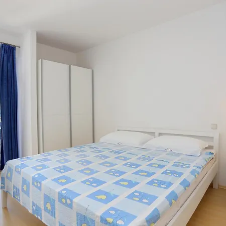 Apartman With Parking Space Businci, Ciovo - 18800 Trogir