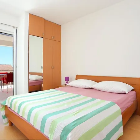 Апартаменти With Parking Space Businci, Ciovo - 18800