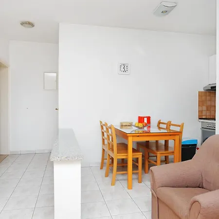 Appartamento With Parking Space Businci, Ciovo - 18800 *