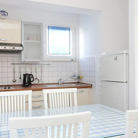 With Parking Space Businci, Ciovo - 18800 *