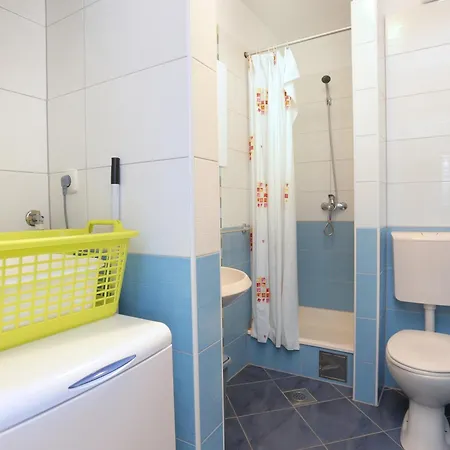 With Parking Space Businci, Ciovo - 18800