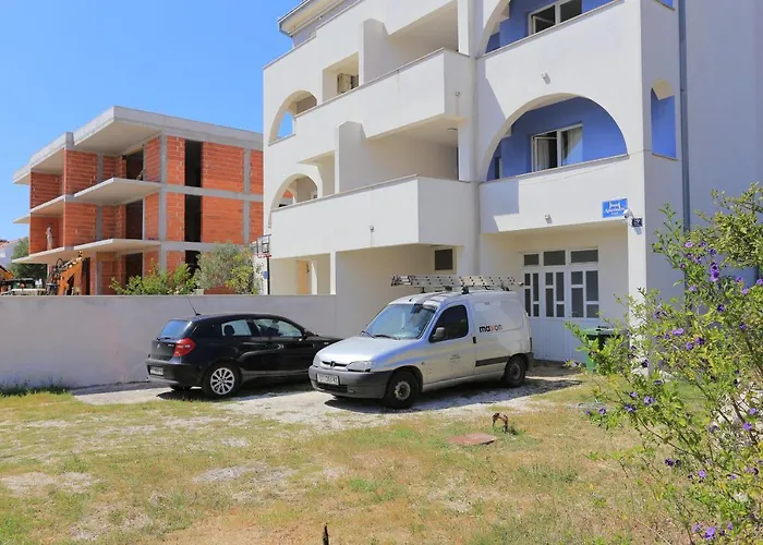 With Parking Space Businci, Ciovo - 18800 Апартаменти